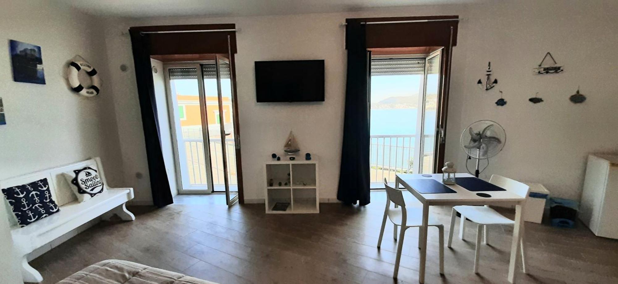 Castello Apartment Баколи Экстерьер фото