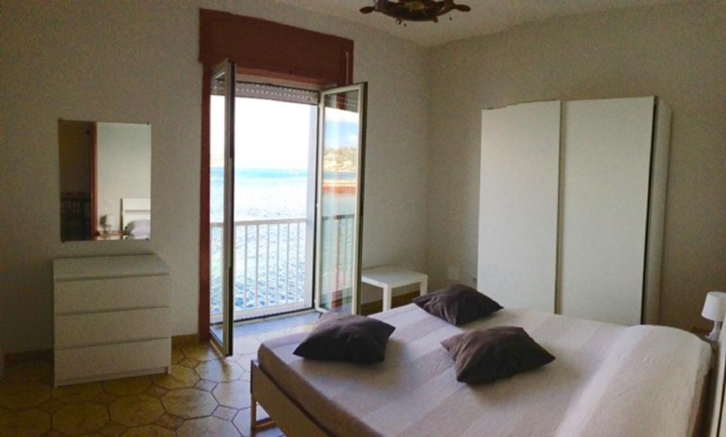 Castello Apartment Баколи Номер фото